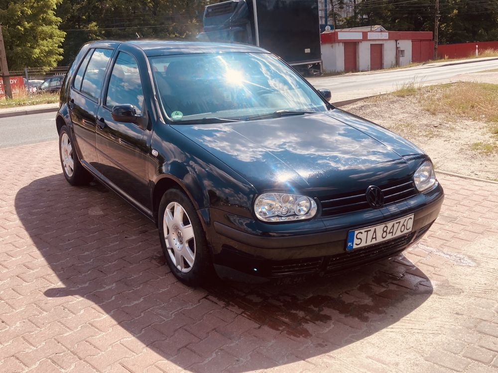 sprzedam pieknego vw golf4 1.9tdi 101 km 5drzwi klimatronik