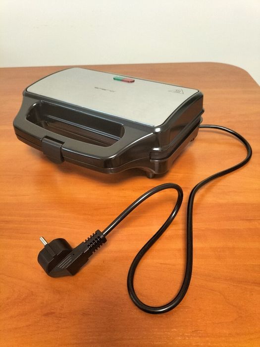 Opiekacz do panini XXL Emerio ST-109562 srebrno-szary 900W