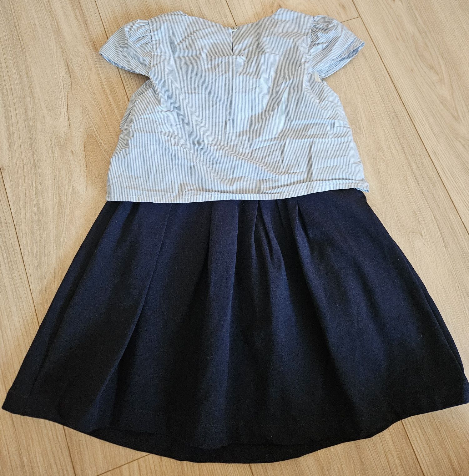 Elegancka sukienka Reserved roz.116