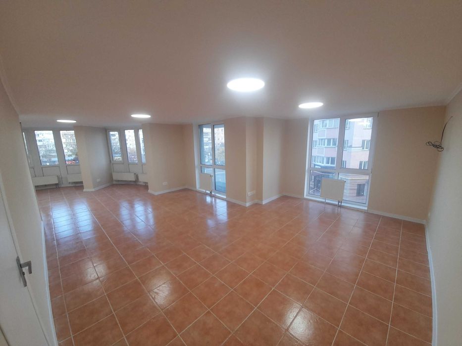 Вишгород Центр Суперфасад н/ф 72кв.м. Активний трафік