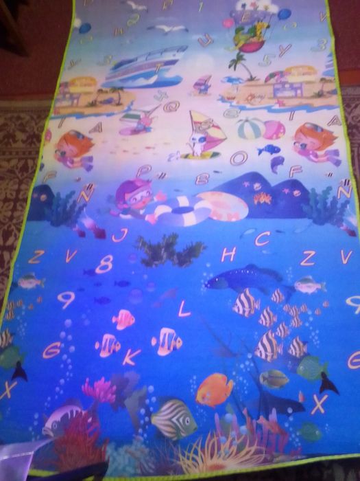 Дитячий килимок.