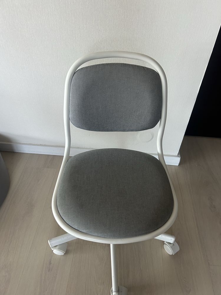 Krzeselko regulowane ikea