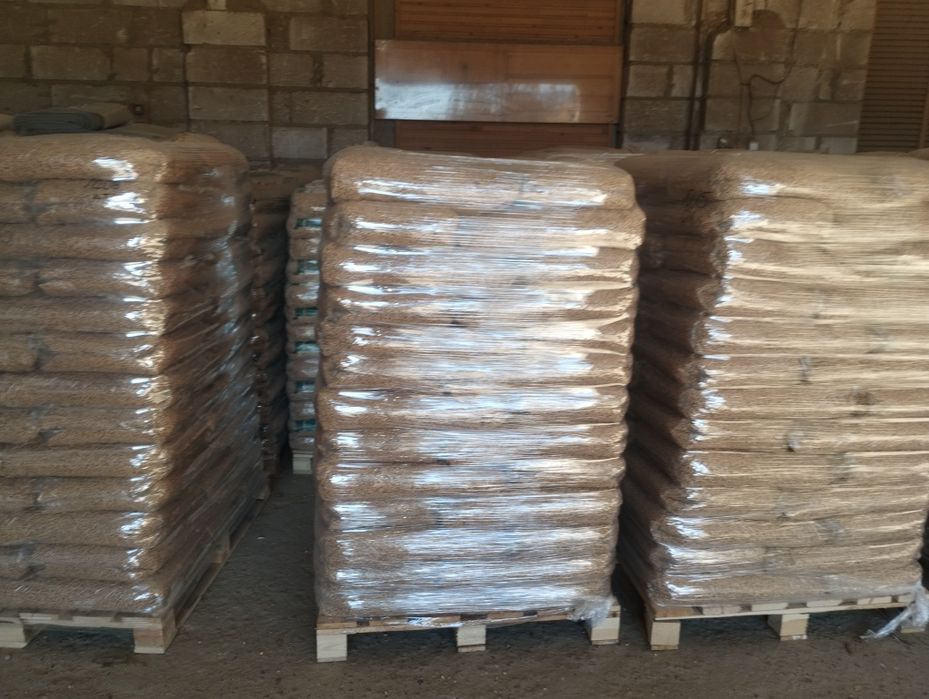Pellet prosto od producenta już od 1100zl z dostawa za paletę .