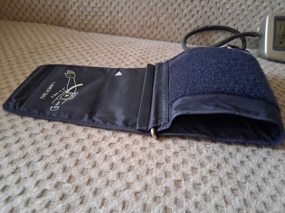 Ciśnieniomierz AEG
BMG 4907 + rękaw - mało używany