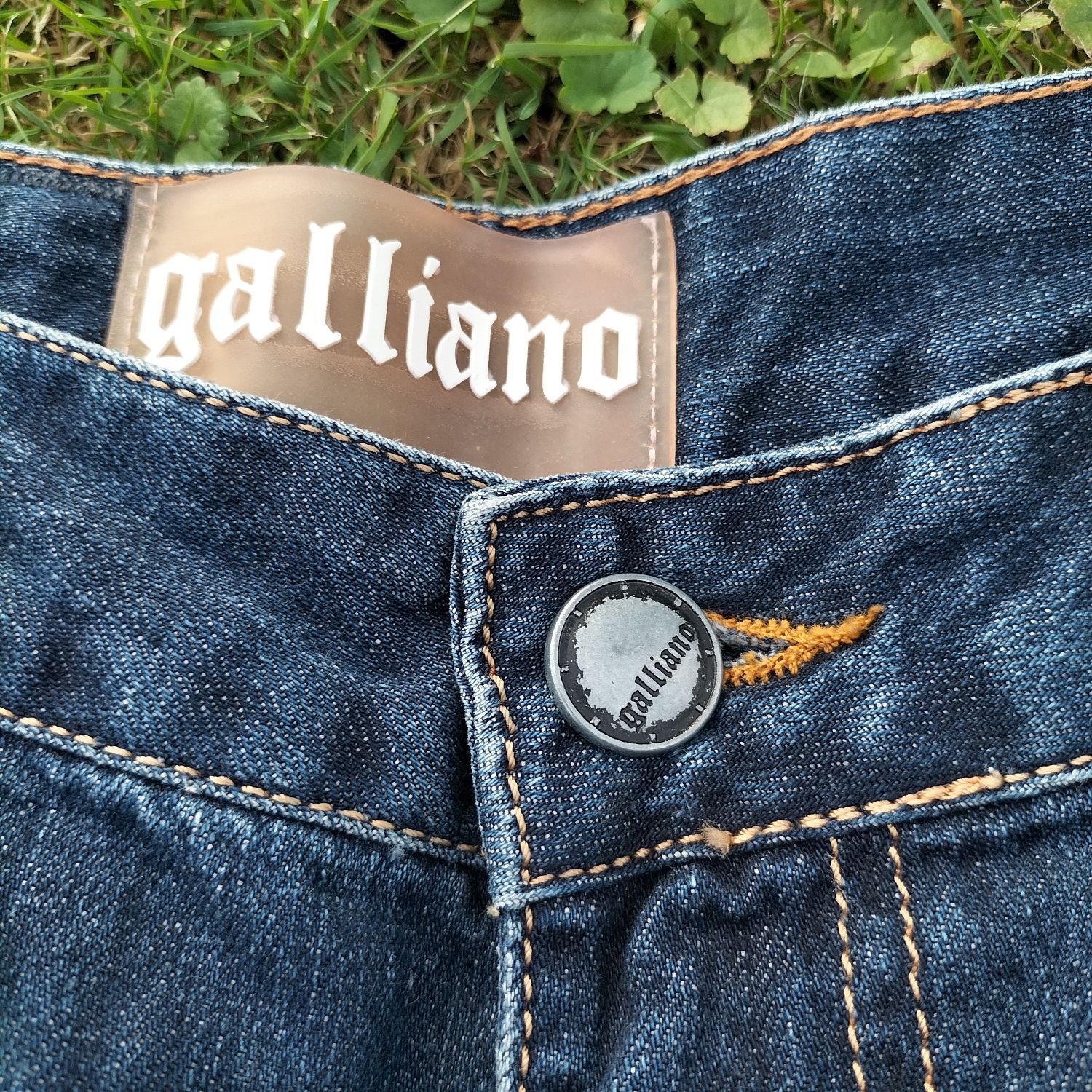 Damskie jeansy Galliano size L