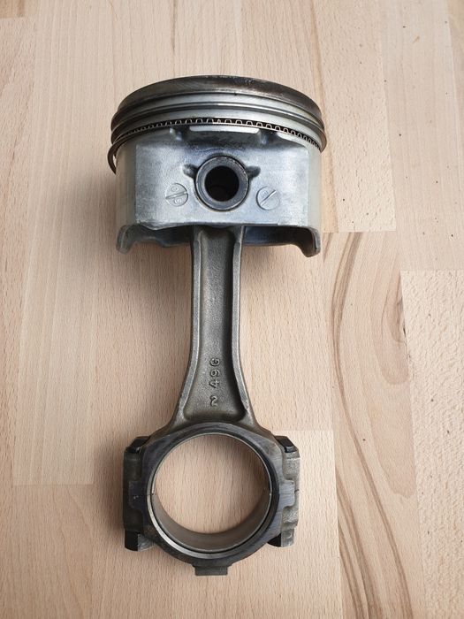 Mercruiser 4.3 v6 tłok korbowód nominał