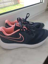 Nike sports 35-36