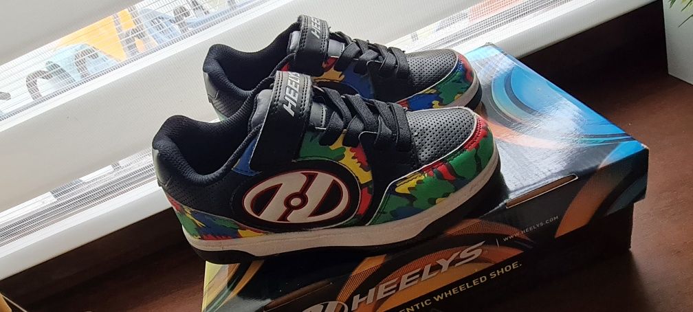 Butorolki Heelys 35 za pół ceny