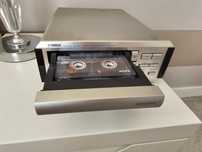 Magnetofon kasetowy Yamaha. Natural Sound stereo cassette deck KX-E100