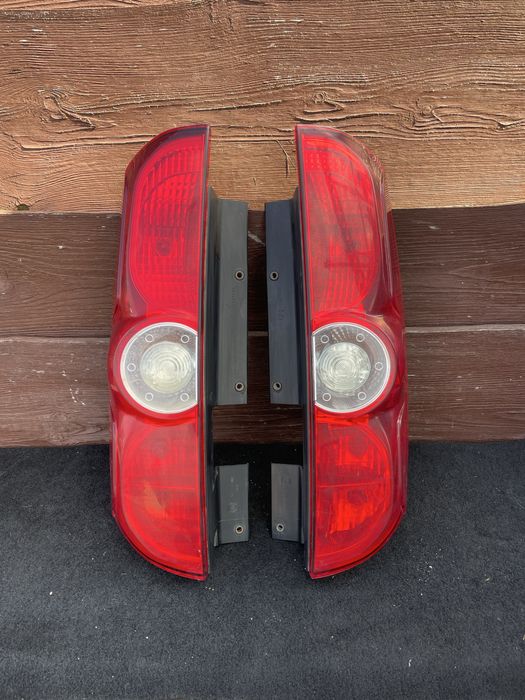 Стопи, стоп, ліхтарі задні Fiat Doblo 263 Opel Combo D (10-22)