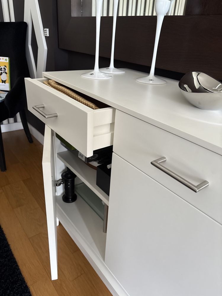 Movel de sala branco