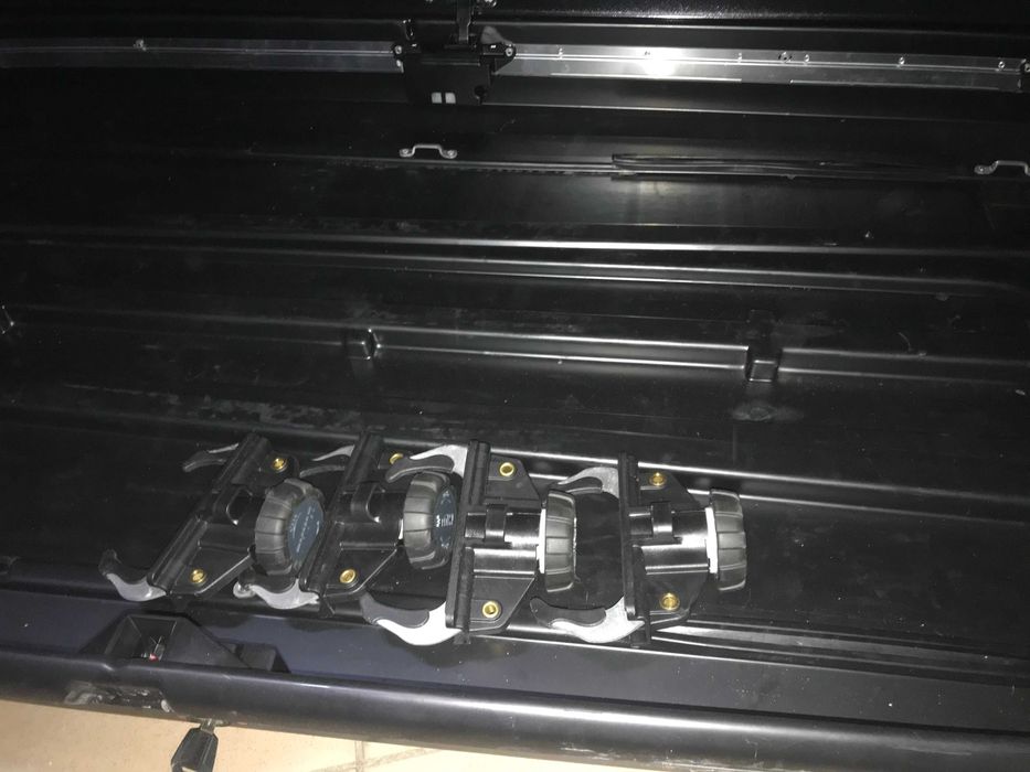 Witam,
Sprzedam box/bagażnik dachowy Thule Touring L