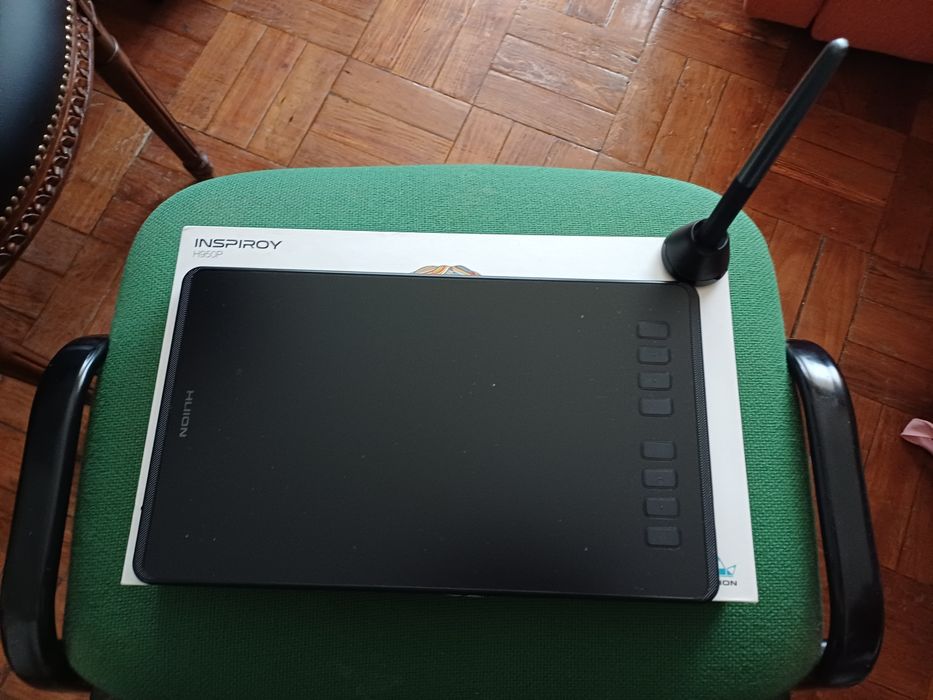 Mesa digitalizadora com caneta Huion Inspiroy H950P