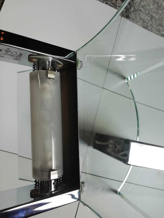 2 apliques de vidro para iluminação de parede em óptimo estado