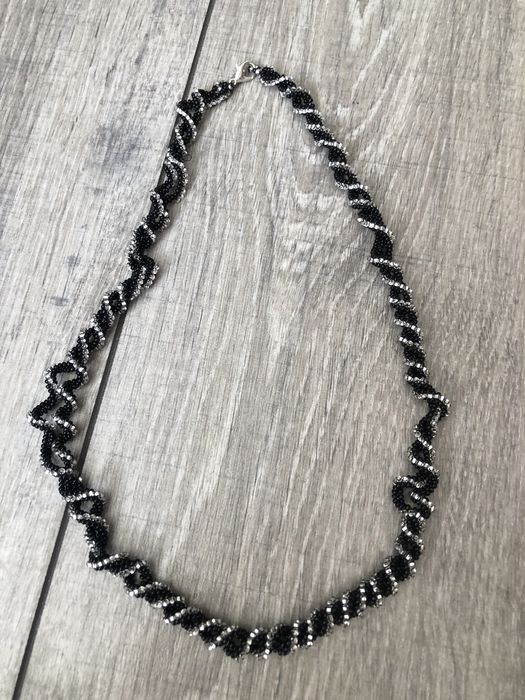 Кольє, ожерельє, виріб з бісеру