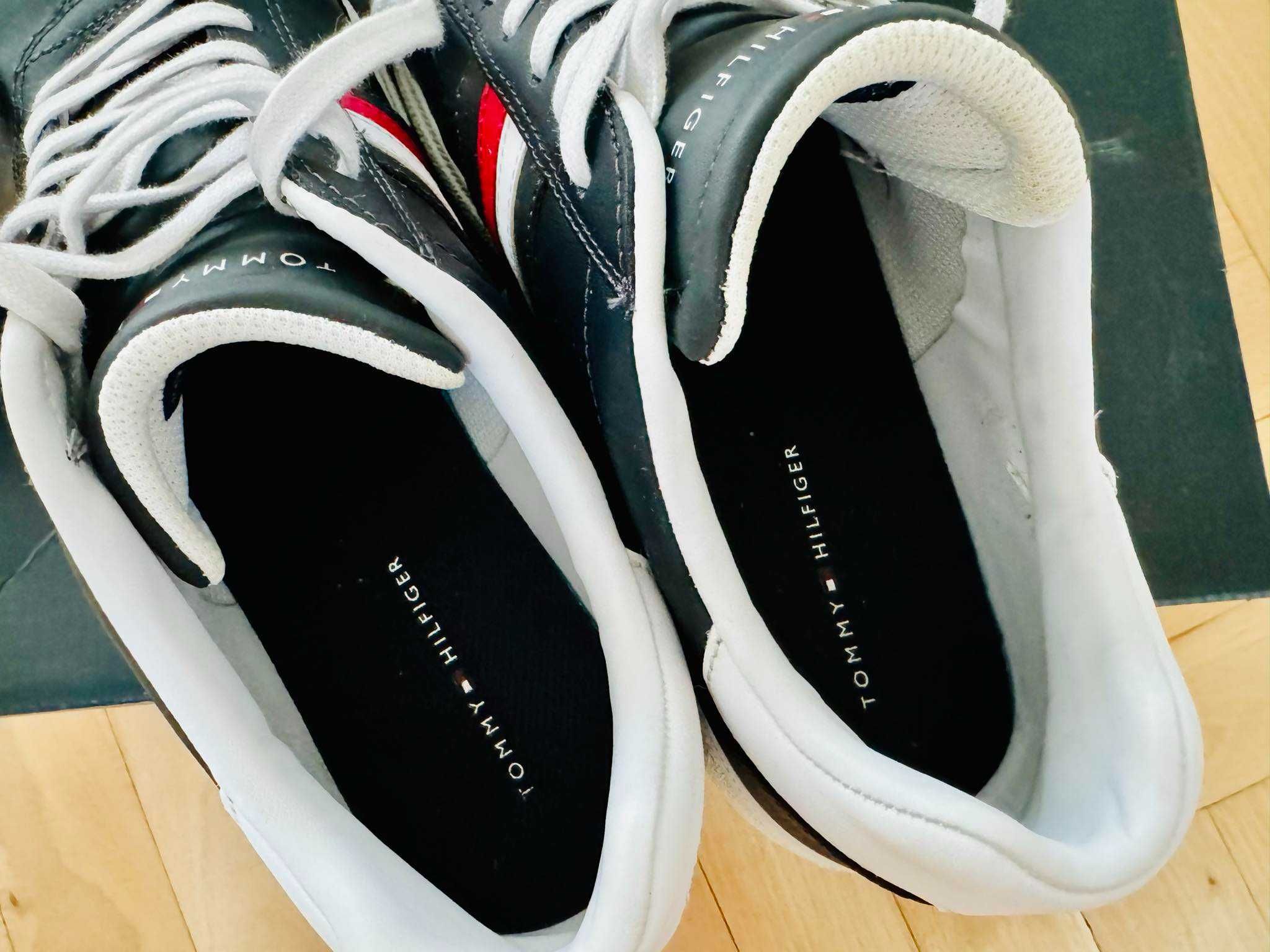 Buty Tommy Hilfiger rozmiar 42/43 - oryginalne