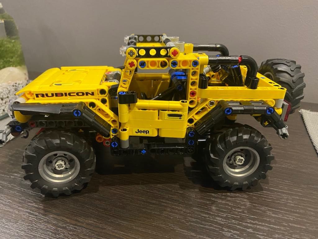 Lego Technic - Jeep 42122