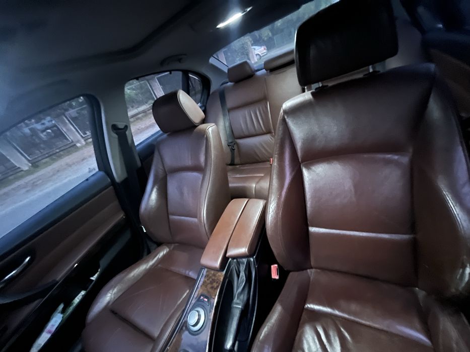 Sprzedam Bmw e90 325I