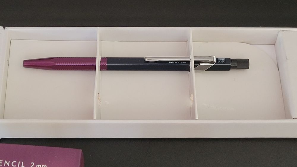 Caran d'Ache Fixpencil 2 mm Alfred Haberli plum ołówek