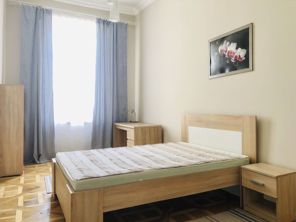 Оренда 3к квартири 80м2, центр, вул. Пекарська