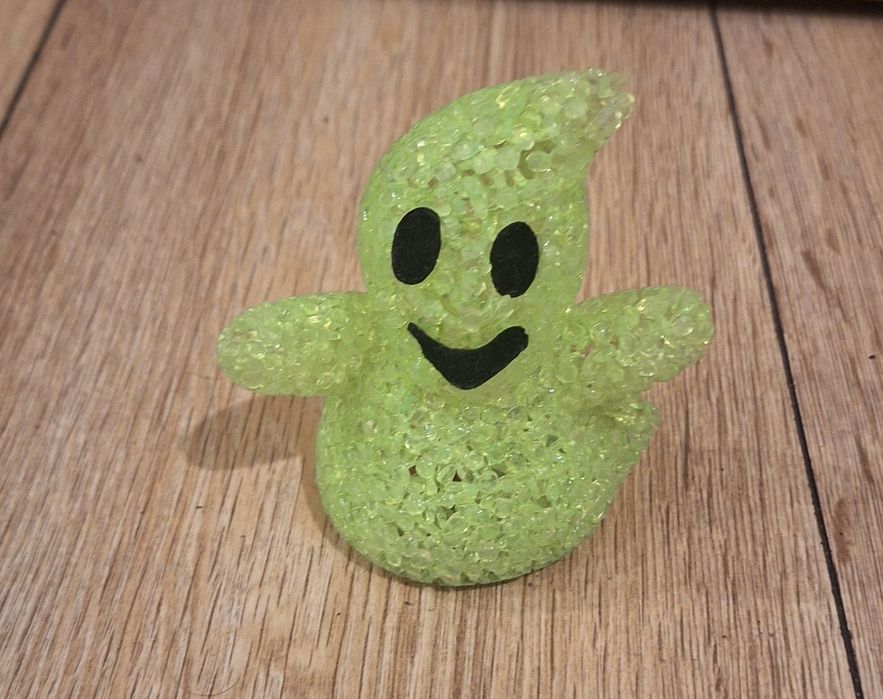 Mały duszek plastikowy