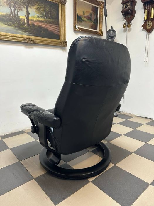 Крісло шкіряне з підставкою для ніг кресло кожа 3605