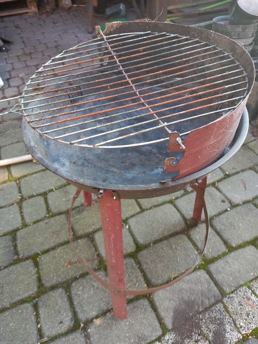 Grill turystyczny przenośny dwie sztuki mały i duży