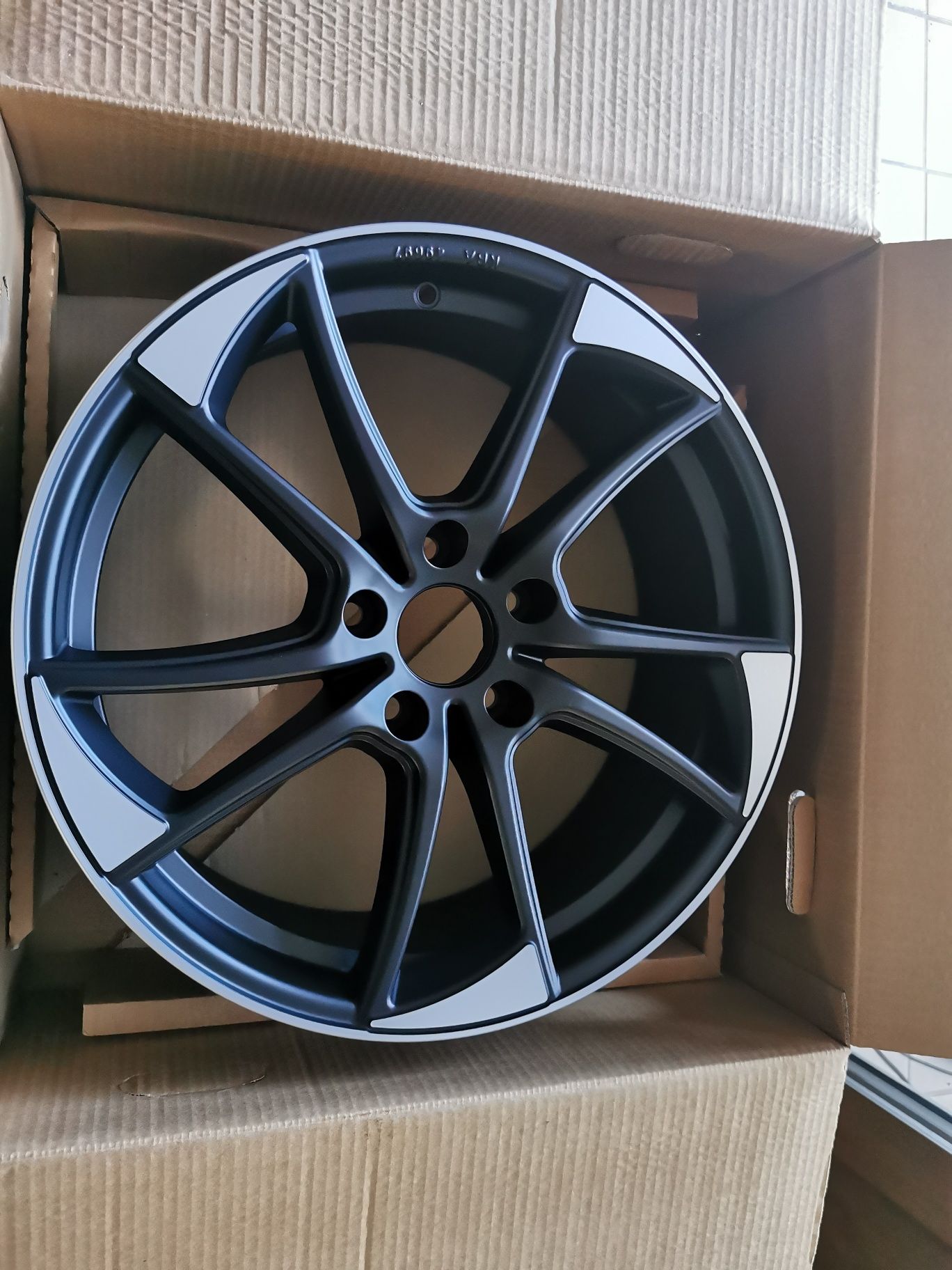 MB design MB-1 BMW F20 VW T6,T5 19cali