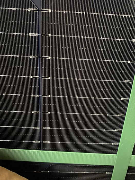 Продають сонячні панелі потужністю 375 ват