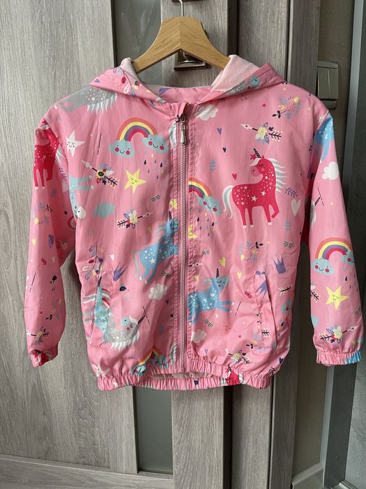 Вітровка рожевого кольору, на зріст 122-128