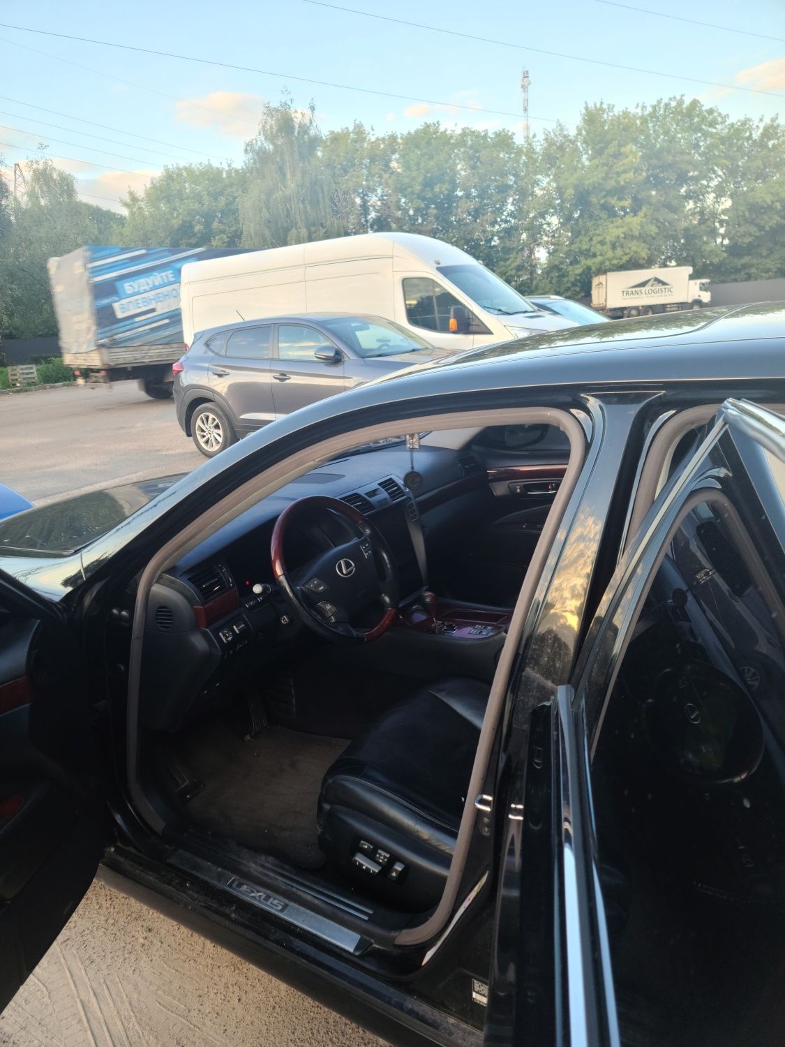 Lexus ls 460 long
