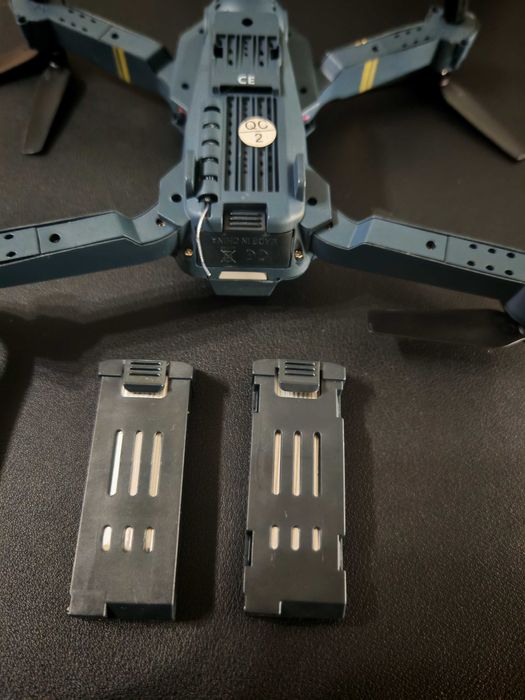 Drone 4K com 3 baterias