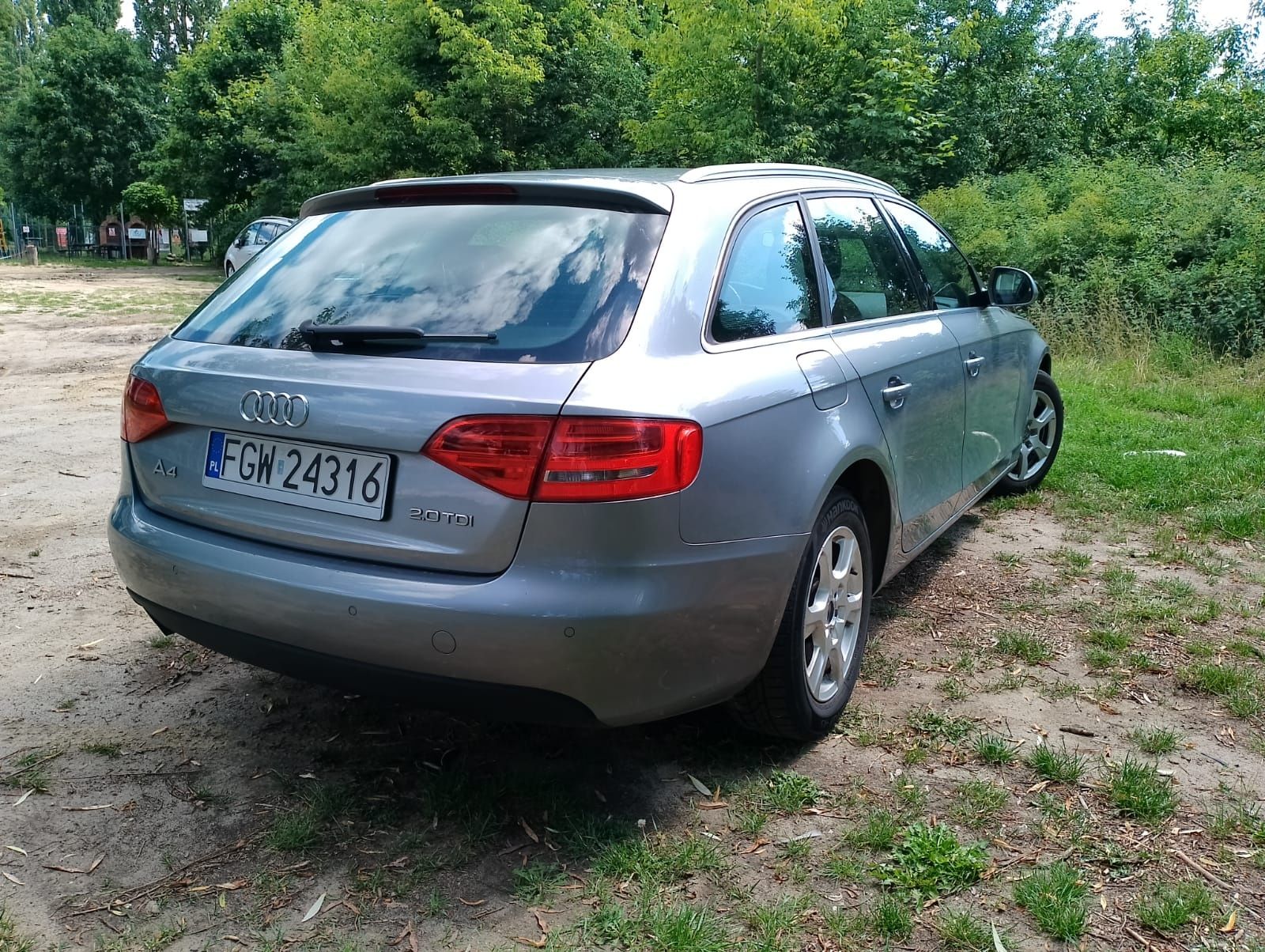 Doinwestowany Audi A4