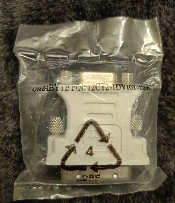 Адаптер Gigabyte DVI-I на VGA