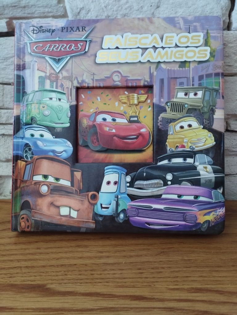 Livro " Faísca e os seus amigos" da Disney.