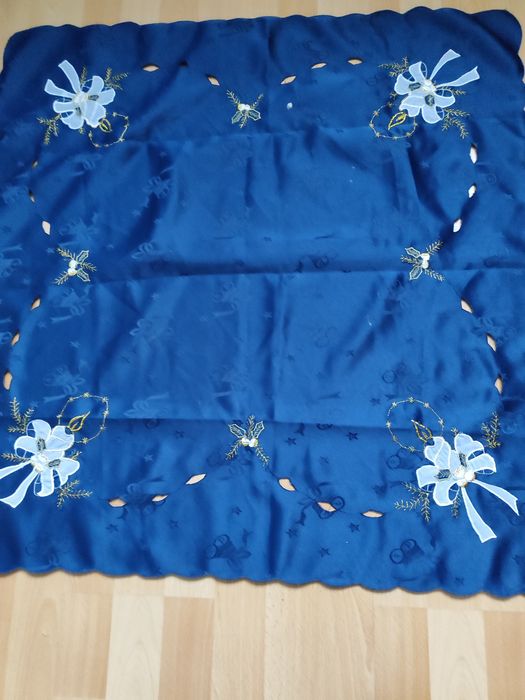 Obrus świąteczny 80x80