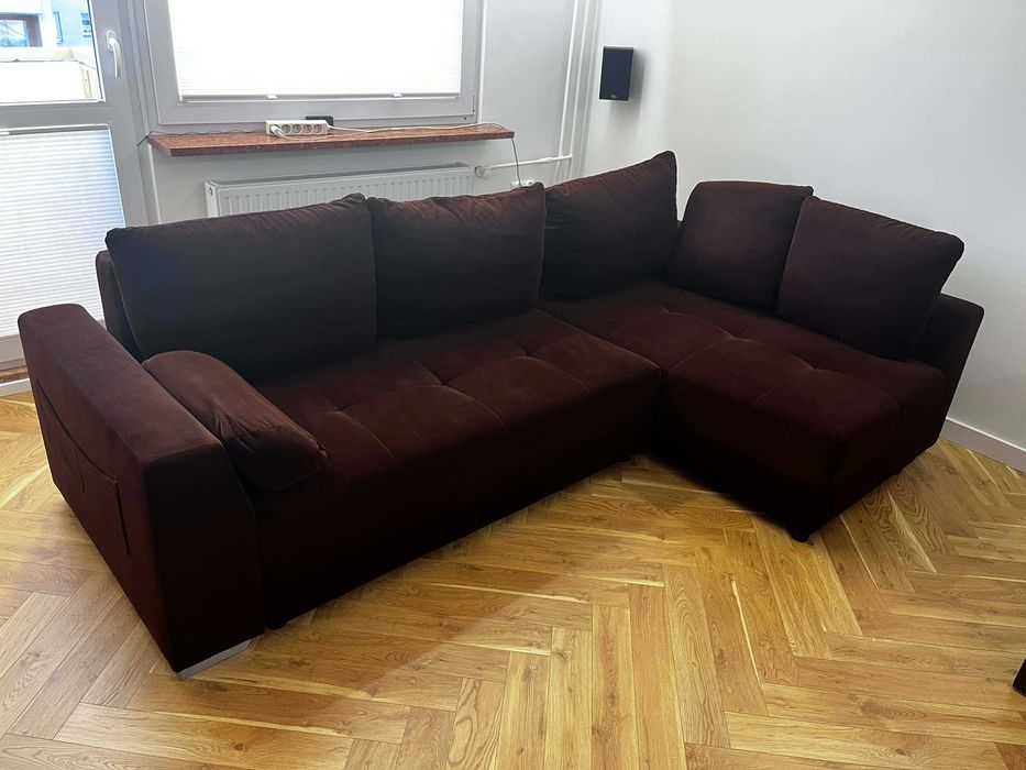 Sprzedam narożnik 250x150 z funkcją spania i pojemnikiem na pościel