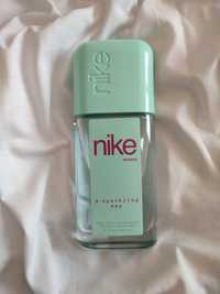 Perfumy Nike a sparkling day