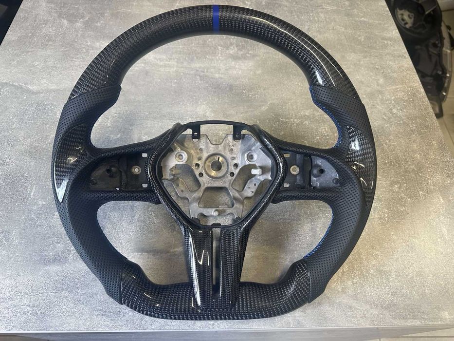 Руль на Infiniti Q50/60 карбон