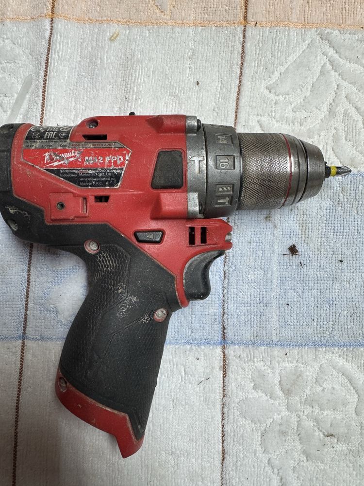 Wkretarka milwaukee m12fpd