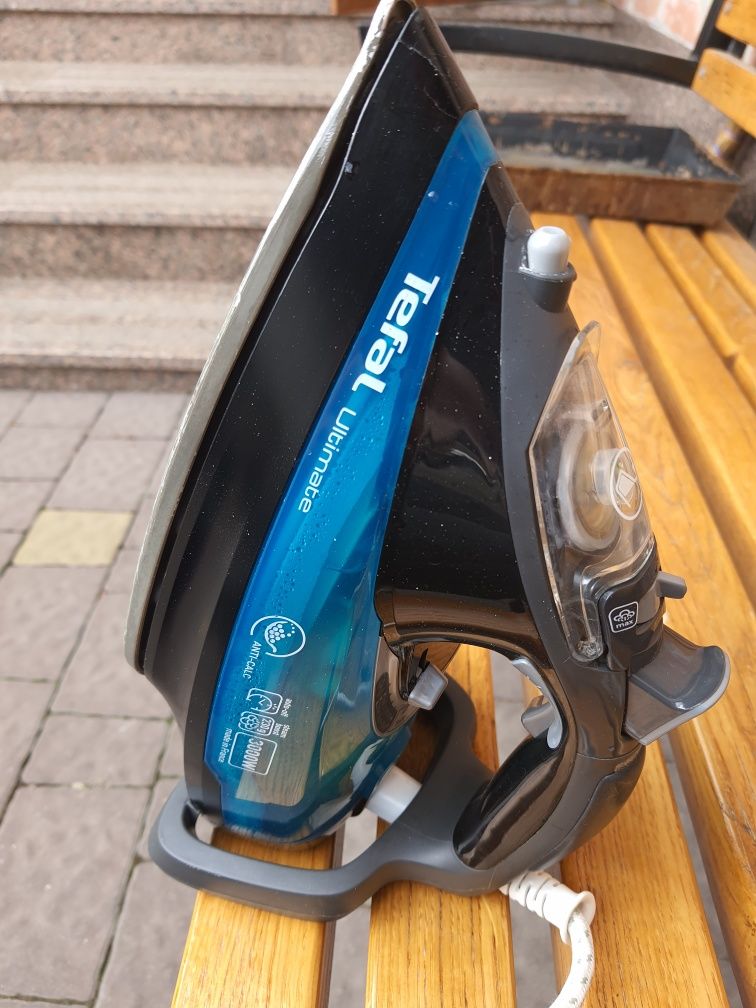 Парова праска Tefal ULTIMATE ANTI-CALC FV9785