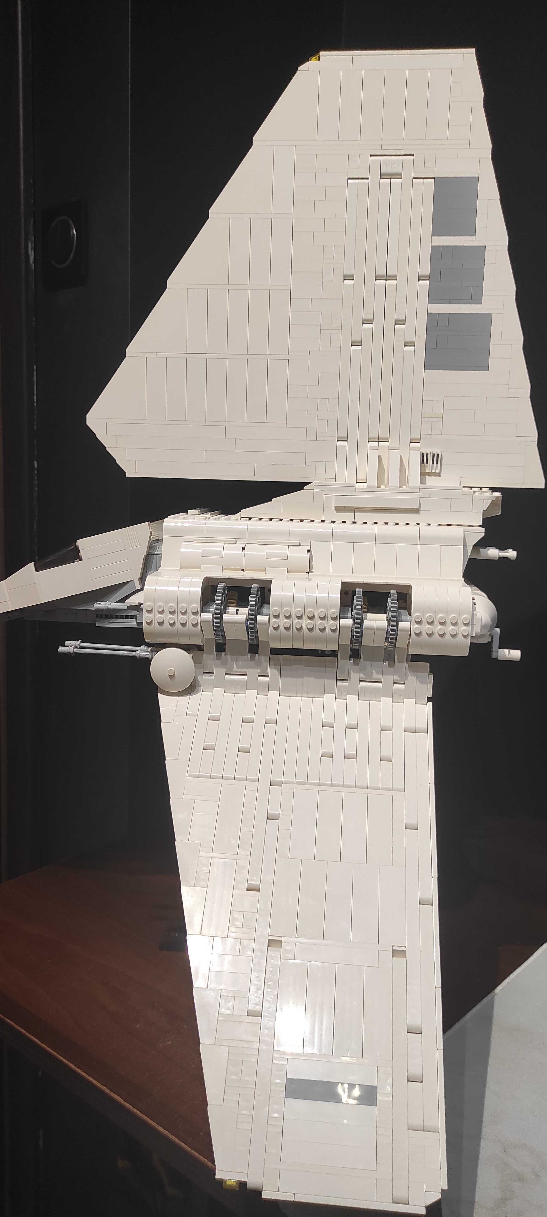 LEGO STAR WARS 10212 UCS Imperial Shuttle