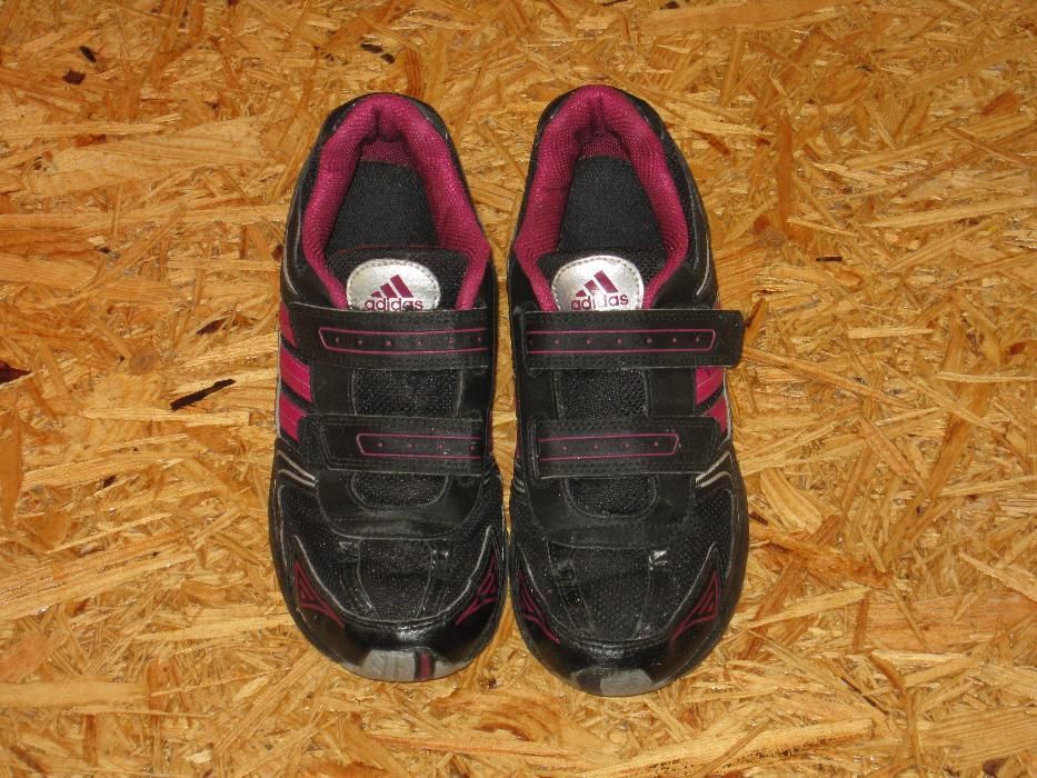 Кроссовки adidas на липучках, оригинал, стелька 22 см