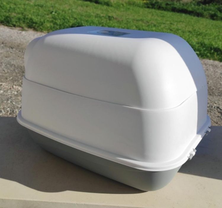 Caixa de areia fechada para gato – com porta e filtro