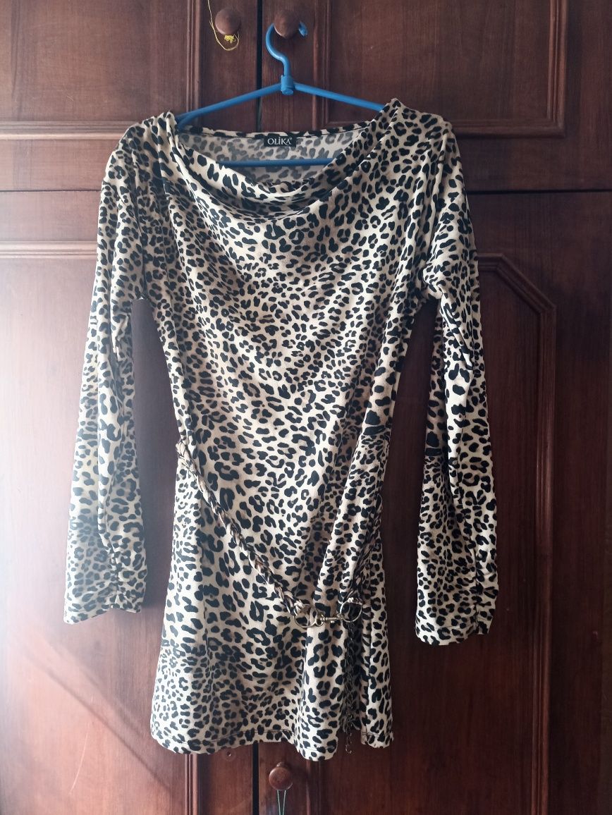 Стрейчевое тигровое платье 44 розмер