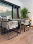 Mesa e cadeiras refeição 4 lugares super funcional para casa ou jardim