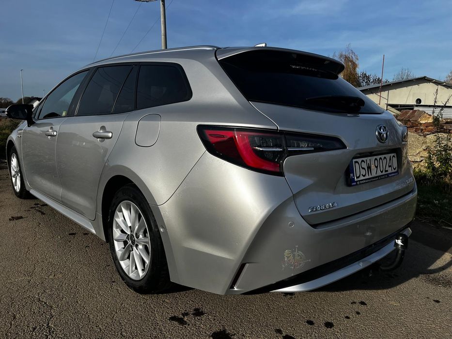 Toyota Corolla 1.8 hybrid z gazem lpg