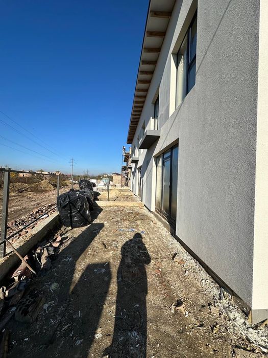 Терміново продаж триплексу