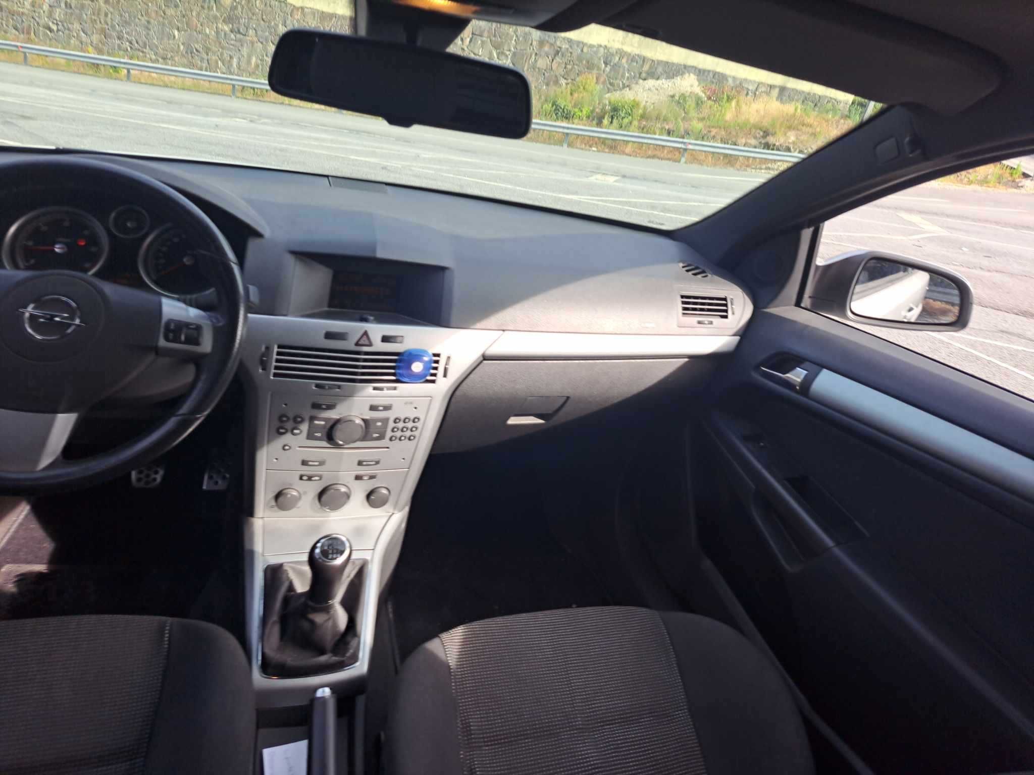 Opel Astra GTC 1.3 CDTI Sport Van