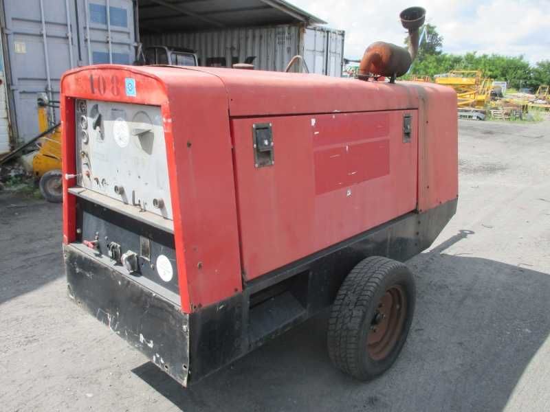 Spawarka Lincoln SAE400 E500S napędzana silnikiem  Perkins